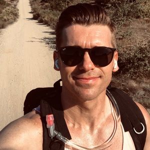 Meet your Posher, Cameron